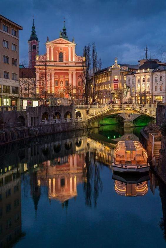 Apartment In The Heart Of Ljubljana Kültér fotó